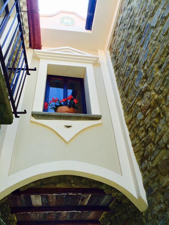 Pozzo Medievale Prignano Cilento Exterior foto